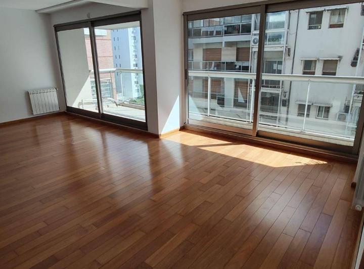 Departamento · 216m² · 11 Ambientes · 2 Cocheras