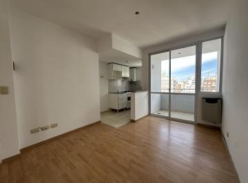 Departamento · 40m² · 2 Ambientes · Departamento en Alquiler de un Dormitorio + Doble Balcon