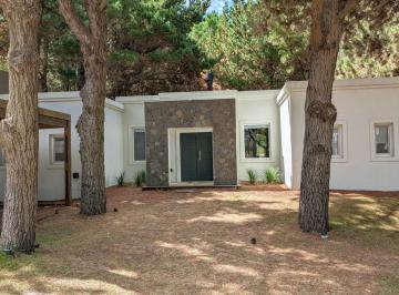 Casa · 170m² · 7 Ambientes · Casa en Venta - 5 Dorm. 4 Baños - Pinamar