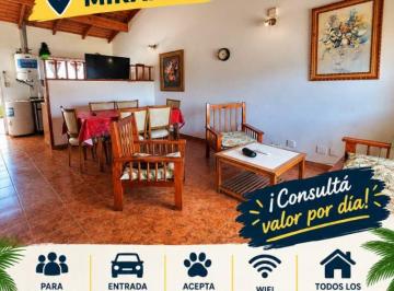 Casa de 3 ambientes, Miramar · Tu Casa de Verano: Confortable Para 6 Personas y a m del Muelle de Miramar