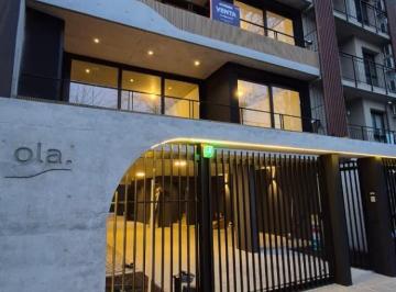 Departamento de 2 ambientes, San Isidro · Departamento de 60 m² con 1 Dormitorio en Alquiler en S. Isidro. Fte a Plaza. Cochera y Terraza Ppia