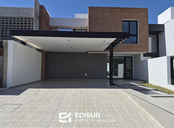 Casa · 250m² · 5 Ambientes