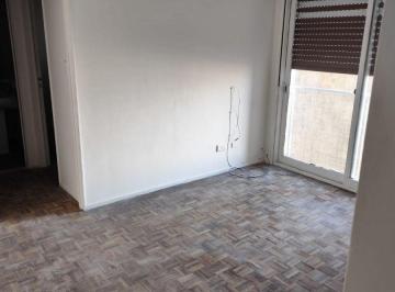 Departamento de 2 ambientes, Balvanera · Alquiler Temporal Balvanera 2 Amb Av Rivadavia Al 2800