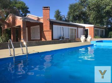 Casa · 830m² · 6 Ambientes · 1 Cochera · Casa en Venta - 5 Dorm. 4 Baños - 10.062 m² - San Miguel del Monte