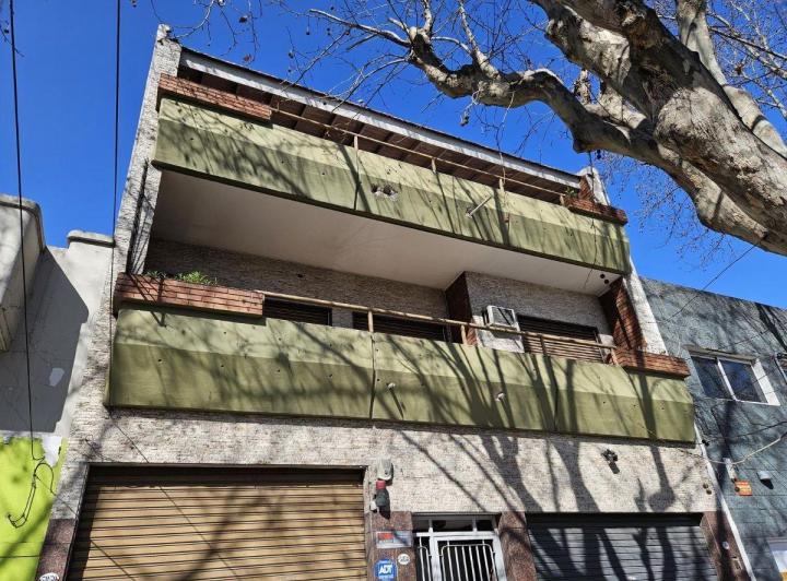 Casa · 360m² · 4 Ambientes · 1 Cochera
