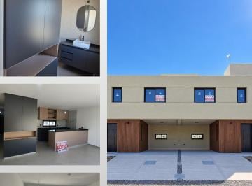 Casa 129m² Venta Manantiales II · Duplex a Estrenar en Venta en Rincones de Manantiales