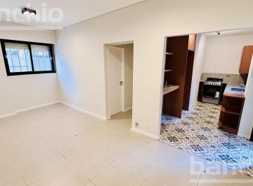 Departamento · 41m² · 2 Ambientes · Venta Departamento 1 Dormitorio Reciclado con Patio en Martin