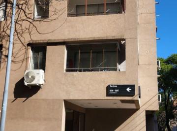 Departamento de 2 ambientes, Caballito · Hermoso 2 Ambientes Al Frente con Balcón y Losa Radiante