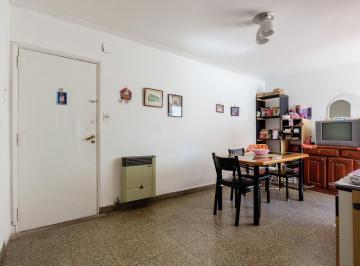 Departamento · 48m² · 3 Ambientes · Departamento Venta Barrio Centro 2 Dormitorio Amplio Luminoso por Escalera