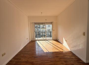 Departamento de 2 ambientes, Villa Urquiza · Excelente Departamento Dos Ambientes en Villa Urquiza con Balcón y Dueño Directo