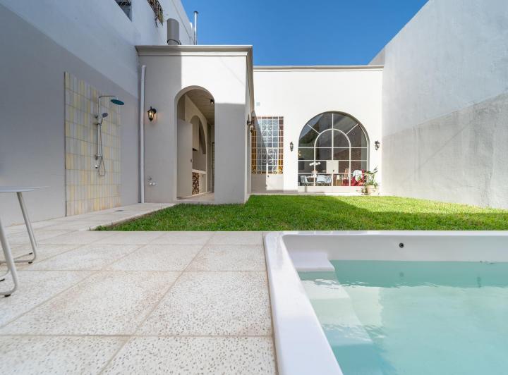 Casa · 196m² · 5 Ambientes · 1 Cochera