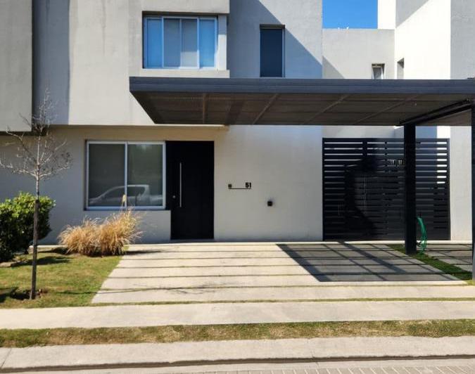 Casa · 140m² · 5 Ambientes · 1 Cochera