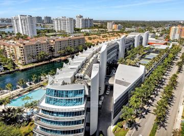 Departamento · 159m² · 3 Ambientes · 2 Cocheras · Departamento Dúplex en Venta en Aventura, Miami, Florida