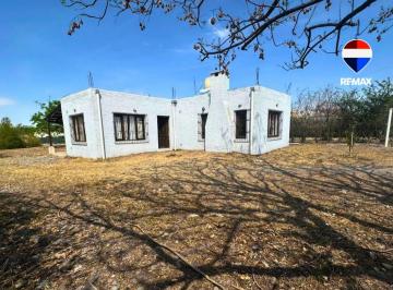 Casa · 90m² · 2 Ambientes · Casa en Alquiler en Solares Day Zona San Luis