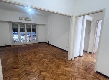 Departamento · 77m² · 3 Ambientes · Venta Departamento 3 Ambientes en Lanús con Terraza y Baulera Propia