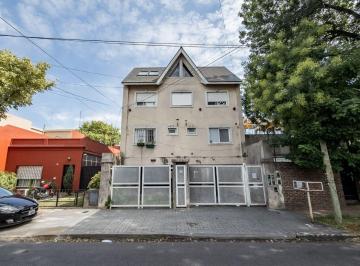 PH · 71m² · 4 Ambientes · 1 Cochera · Venta PH Triplex 4 Amb con Patio y Cochera