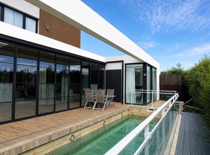 Casa · 280m² · 5 Ambientes · 4 Cocheras