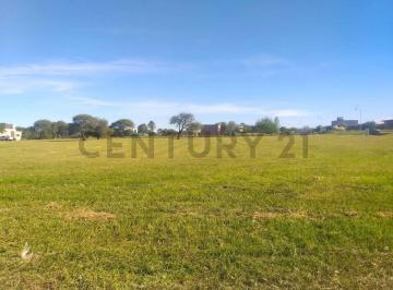 Terreno · 1m² · Estación del Carmen | Lote Esquina 2.171 m² | Central