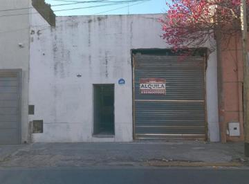 Local comercial · 200m² · Galpon en Alquiler en Barrio Pueyrredon