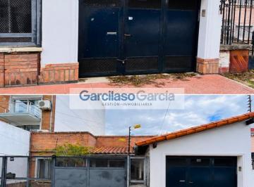 Casa · 70m² · 3 Ambientes · 1 Cochera · Casa Chalet en Alquiler en Castelar, Morón, G. B. a. Zona Oeste