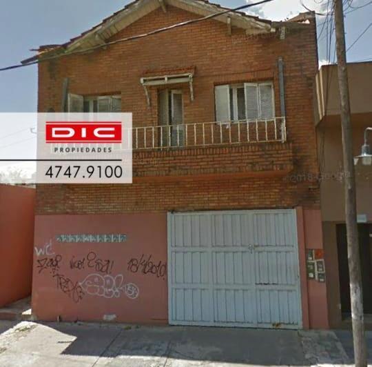 Casa · 340m² · 3 Ambientes · 1 Cochera