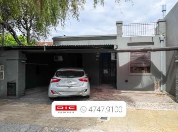 Casa · 143m² · 3 Ambientes · 2 Cocheras · Casa 2 Dorm. Venta - San Isidro