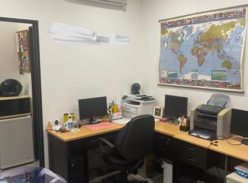Oficina comercial · 17m² · Oficina en Alquiler Excelente Ubicacion con Baño Privado San Isidro Centro