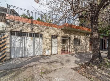 Casa · 145m² · 3 Ambientes · 1 Cochera · Casa.2 Dorm.. Sucre Al 2900. Béccar