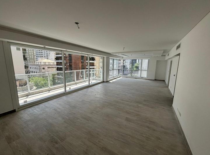 Departamento · 240m² · 5 Ambientes · 1 Cochera