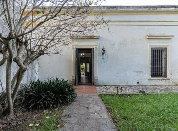 Casa · 70m² · 3 Ambientes · 1 Cochera · Venta Casa 3 Amb en San Miguel con Jardin y Patio
