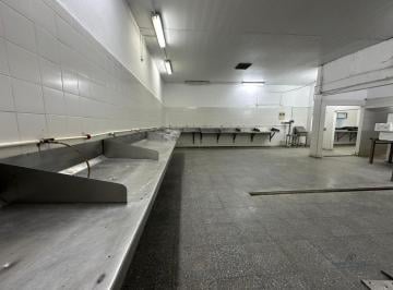 Local comercial · 400m² · 1 Cochera · Fábrica de Fileteado, Zona Puerto