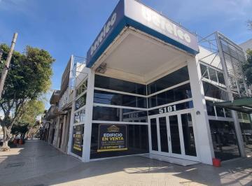 Edificio · 638m² · 6 Cocheras · Edificio Comercial en Venta en Mataderos