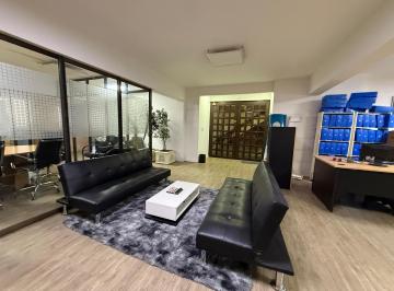 Oficina comercial · 200m² · 5 Ambientes · Oficina Comercial en Venta Y/o Alquiler - 200 m² - Ubicación Estratégica