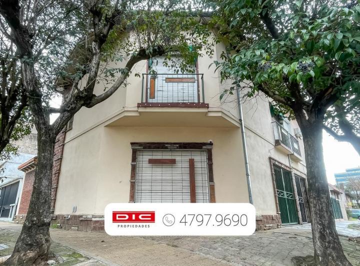 Casa · 110m² · 3 Ambientes · 1 Cochera