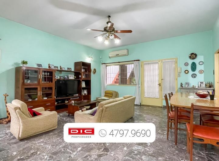 Casa · 155m² · 4 Ambientes · 1 Cochera