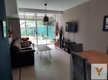 Casa · 86m² · 3 Ambientes · 1 Cochera · Duplex en Venta - 2 Dorm. 2 Baños - 1 Cochera - 125 m² - City Bell