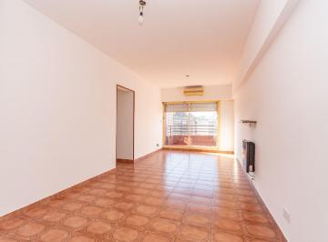 Departamento · 81m² · 4 Ambientes · Alquiler 4 Amb Almagro 2 Balcones Luminoso