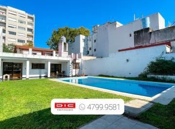 Casa · 322m² · 6 Ambientes · Casa 4 Dorm. Venta - Olivos