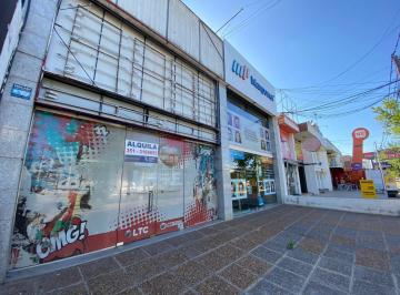 Local comercial · 165m² · 4 Ambientes · Local 165 m² Sobre Rafael Nuñez. Gran Exposicion Comercial!