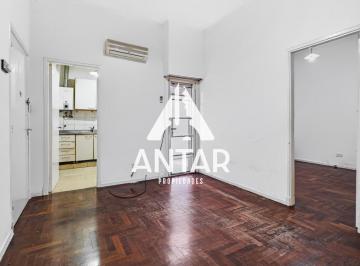 PH · 44m² · 1 Ambiente · Un Refugio con Patio en La Ciudad