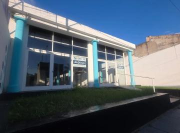 Local comercial de 2 ambientes, Paso de los Libres · Imponente Local Comercial en Pleno Centro de Paso de Los Libres!