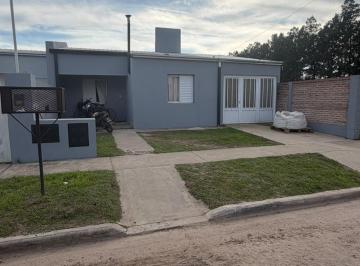 Casa · 81m² · 5 Ambientes · 1 Cochera · Venta Casa 2 Dorm. - Franck