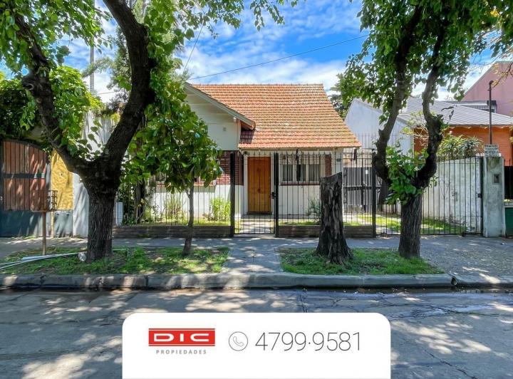 Casa · 116m² · 4 Ambientes · 2 Cocheras