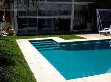 Casa · 180m² · 5 Ambientes · 3 Cocheras · Valor de Enero Usd 3.000 - Incluye Expensas