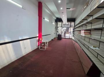 Local comercial · 130m² · Local 9 de Julio 1514 Lanús Este