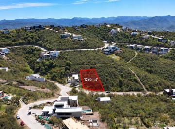 Casa · 1295m² · Lote en Venta en La Deseada
