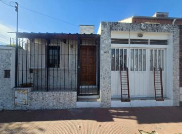 Casa · 50m² · 2 Ambientes · 1 Cochera · B° Los Platano: Casa de 2 Dorm. con Cochera y Patio.