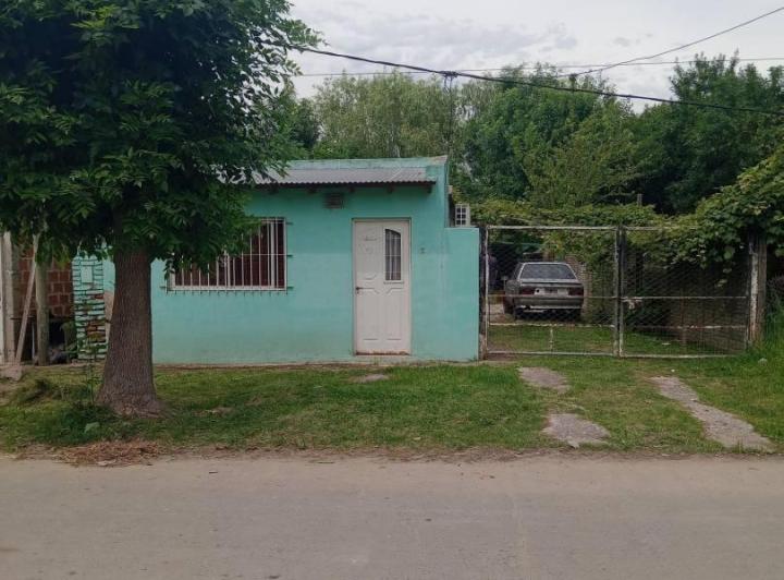 Casa · 400m² · 2 Ambientes · 3 Cocheras