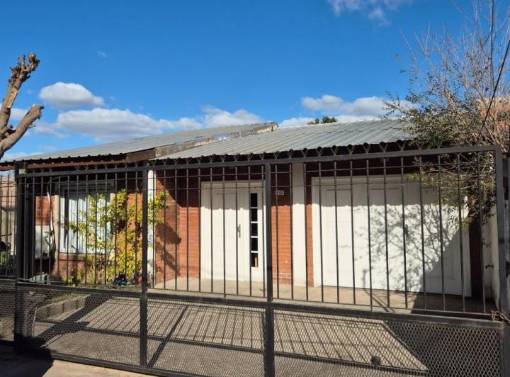 Casa · 85m² · 3 Ambientes · 1 Cochera