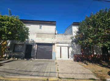 Casa · 72m² · 3 Ambientes · 1 Cochera · Casa en PH 3 Amb. con Garage en Lomas del Mirador